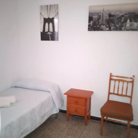 Alojamiento Magallanes Conil De La Frontera Exterior foto