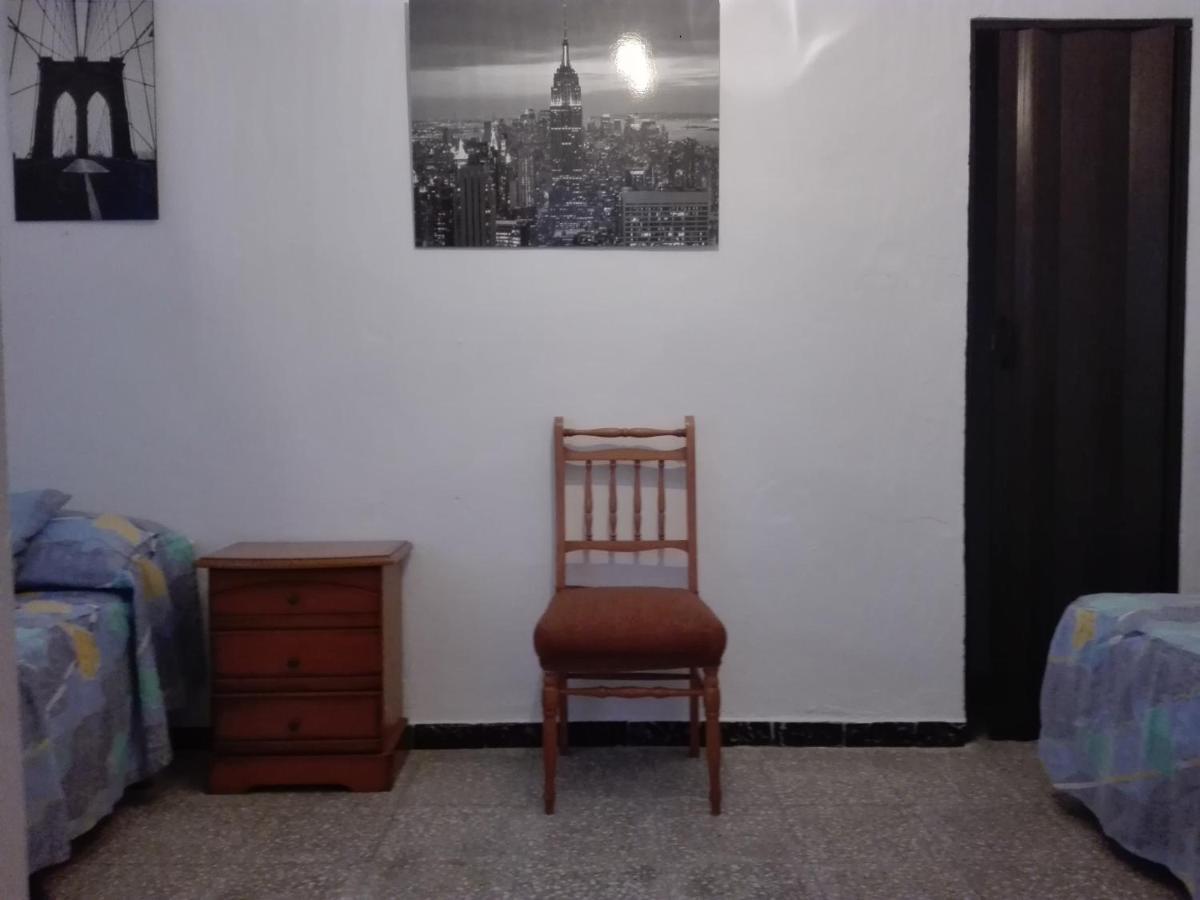 Alojamiento Magallanes Conil De La Frontera Exterior foto